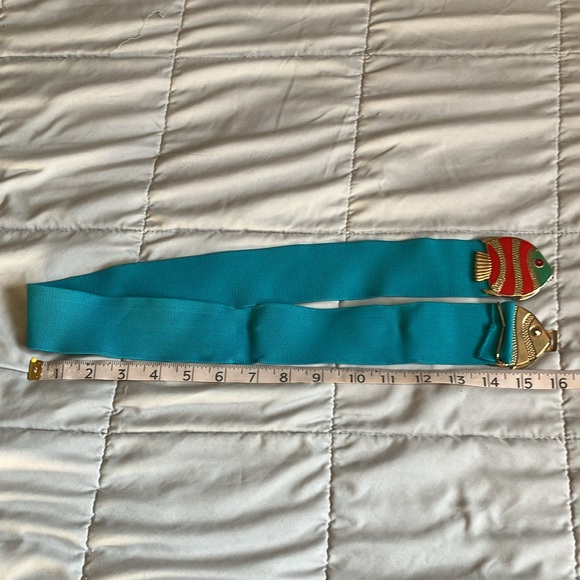 Aqua Elastic Kissing Fish Belt - Picture 5 of 7